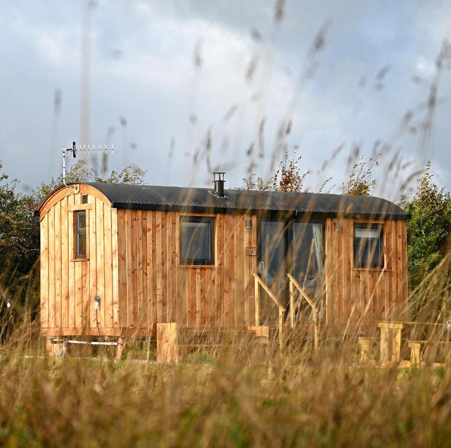 Luxury Shepherd Hut In The Peak District Bakewell Exteriör bild