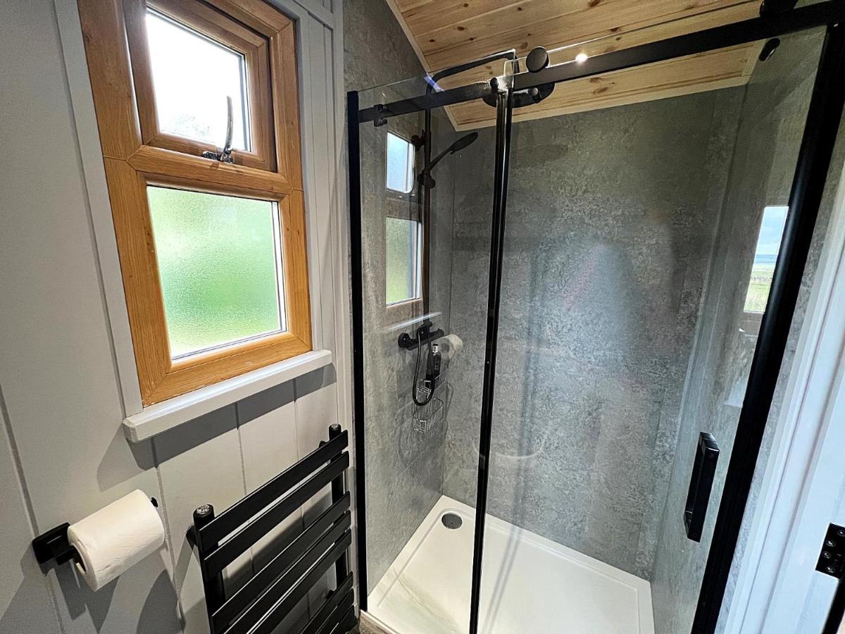 Luxury Shepherd Hut In The Peak District Bakewell Exteriör bild