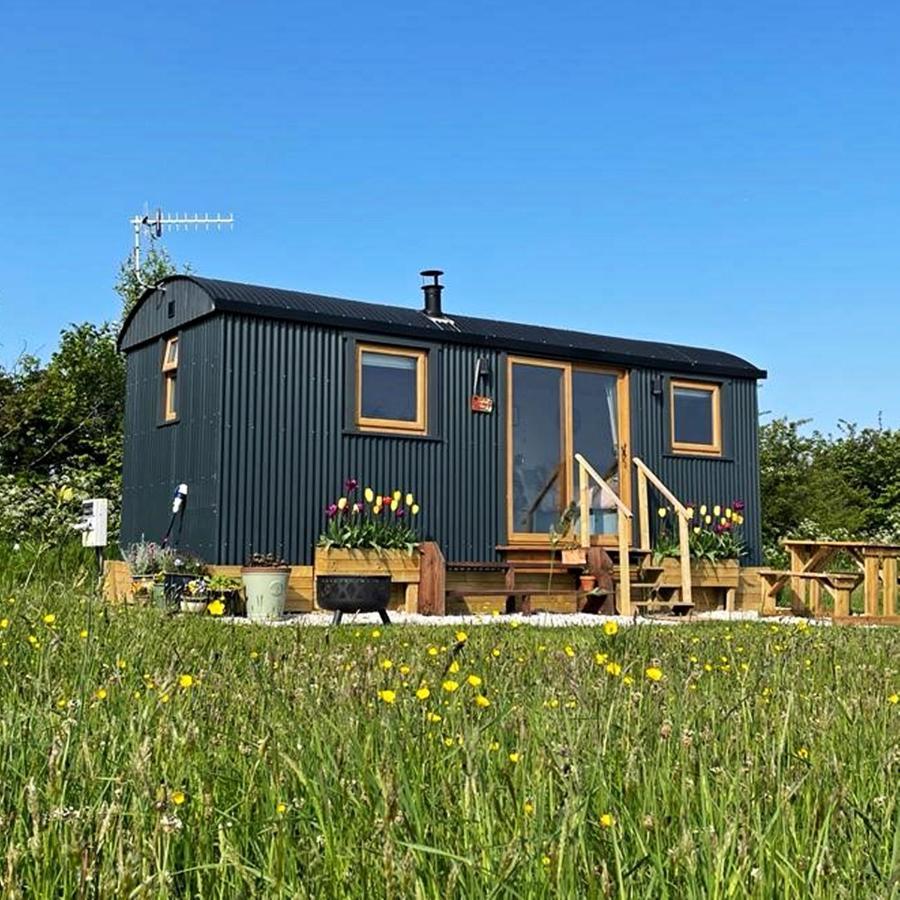 Luxury Shepherd Hut In The Peak District Bakewell Exteriör bild