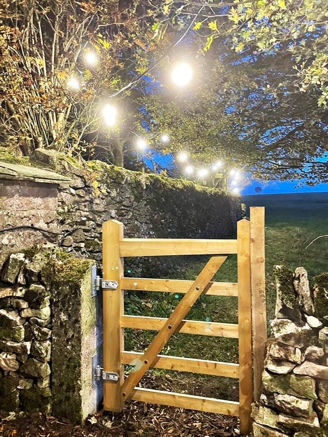 Luxury Shepherd Hut In The Peak District Bakewell Exteriör bild