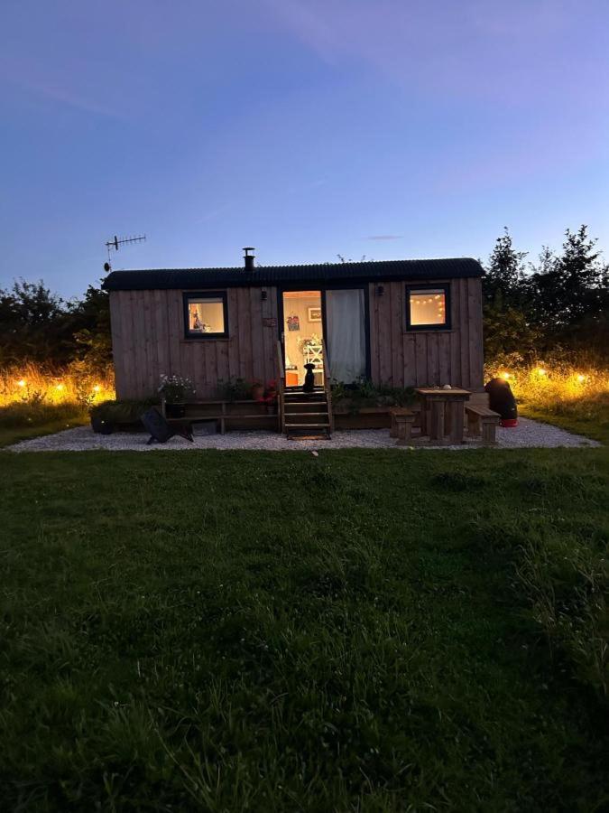 Luxury Shepherd Hut In The Peak District Bakewell Exteriör bild